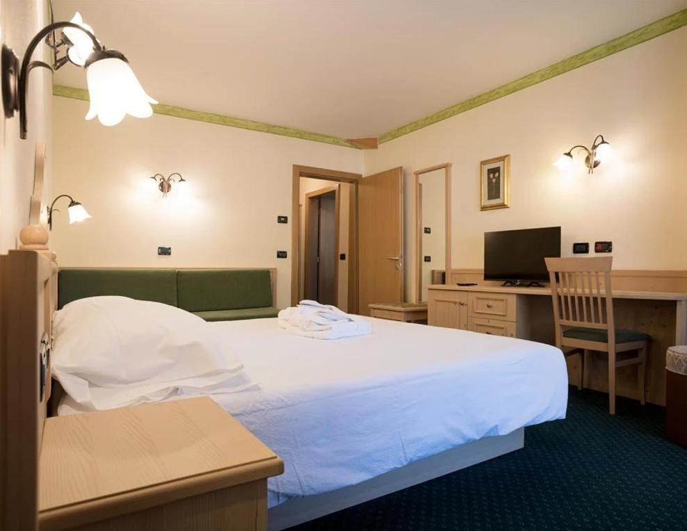 Hotel Crepei Pozza di Fassa Zewnętrze zdjęcie